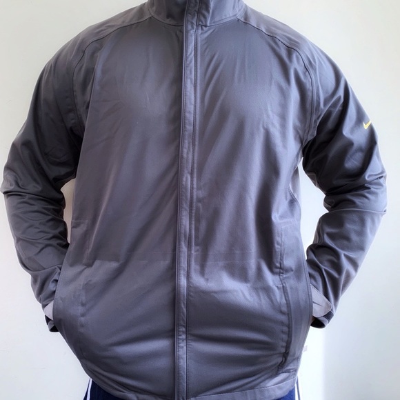 Nike Other - Men’s Nike Jacket Golf Storm Fit Size XL
